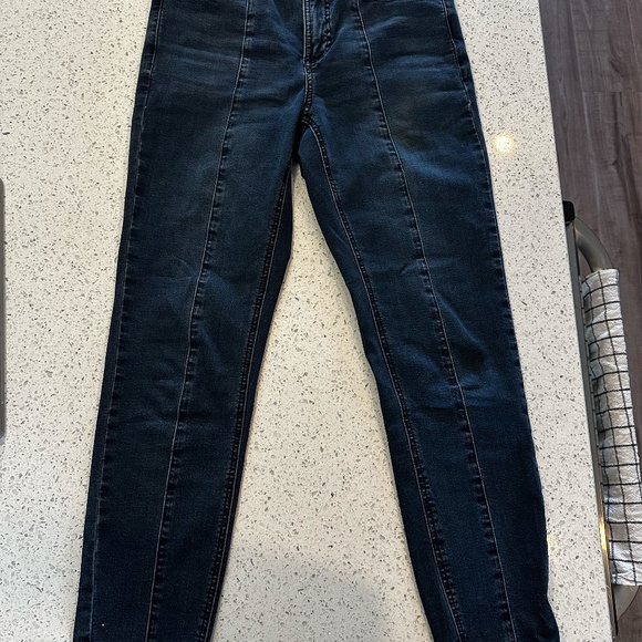 Universal Standard Debbie High Rise Seam Skinny Jeans - Indigo Ink - Picture 9 of 9